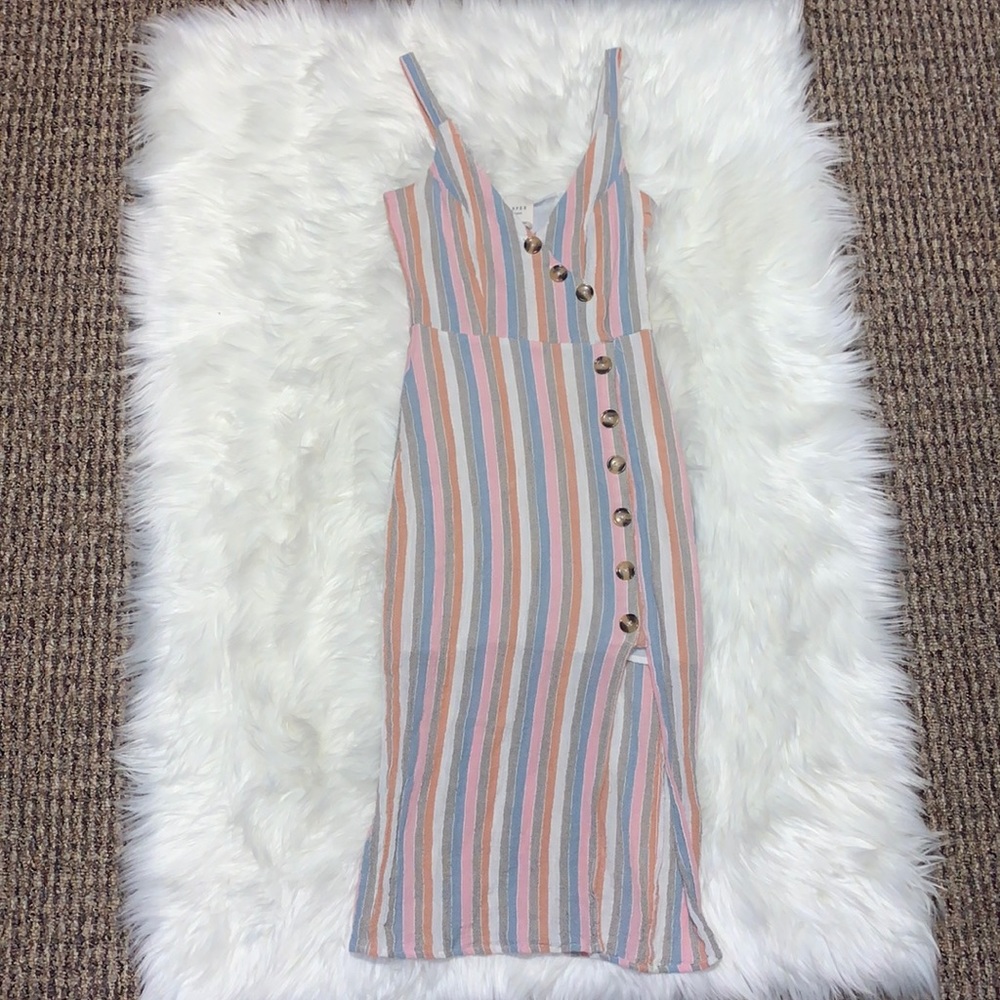 5 for $25🎈Harper heritage stripe button down dress